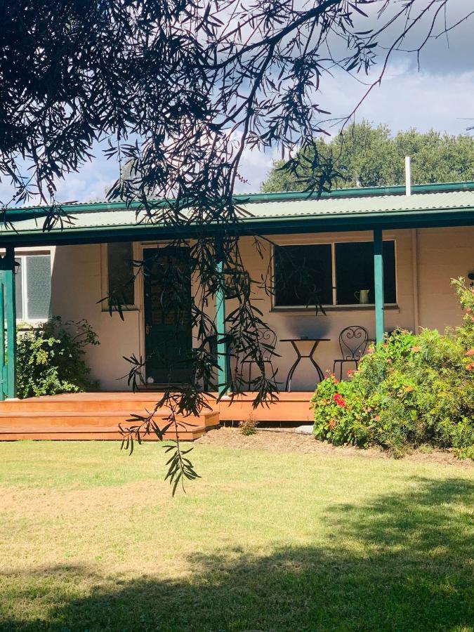 Emma'S Cottage Vineyard Lovedale Exterior photo